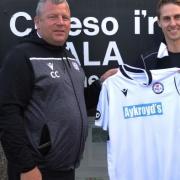 Bala Town manager Colin Caton with the club’s new signing midfielder Dave Edwards. PIC: Bala Town FC.