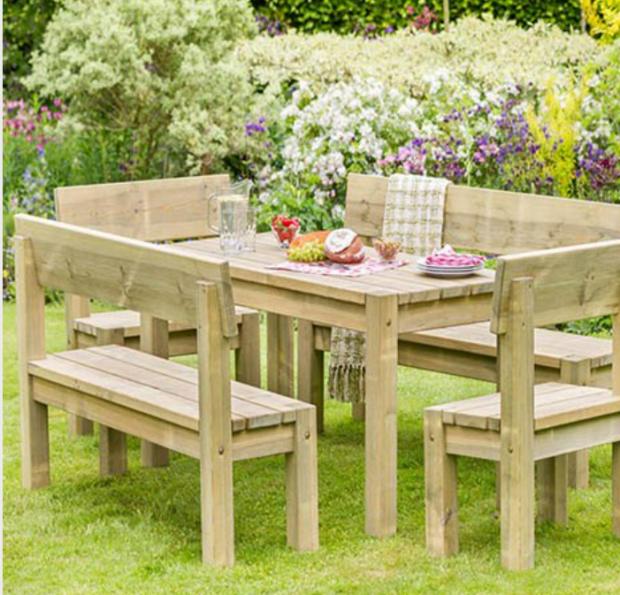 County Times: Philippa Table & Bench Set. Credit: You Garden