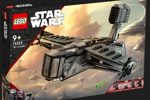 County Times: LEGO® Star Wars™ The Justifier™. Credit: LEGO