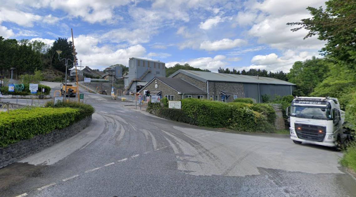 Plans to pump millions of litres of water from Powys quarry 