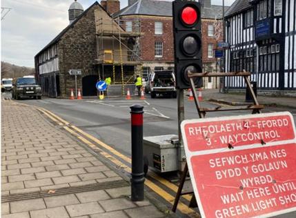 Powys Council confirms date Llanidloes traffic lights to go 