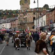 Crowds on Broad Street, Welshpool for the 1940s Weekend.